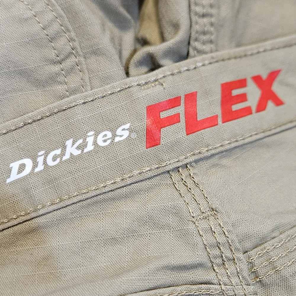 Dickies Men's Tan Cargo Pants - Picture 3 of 4